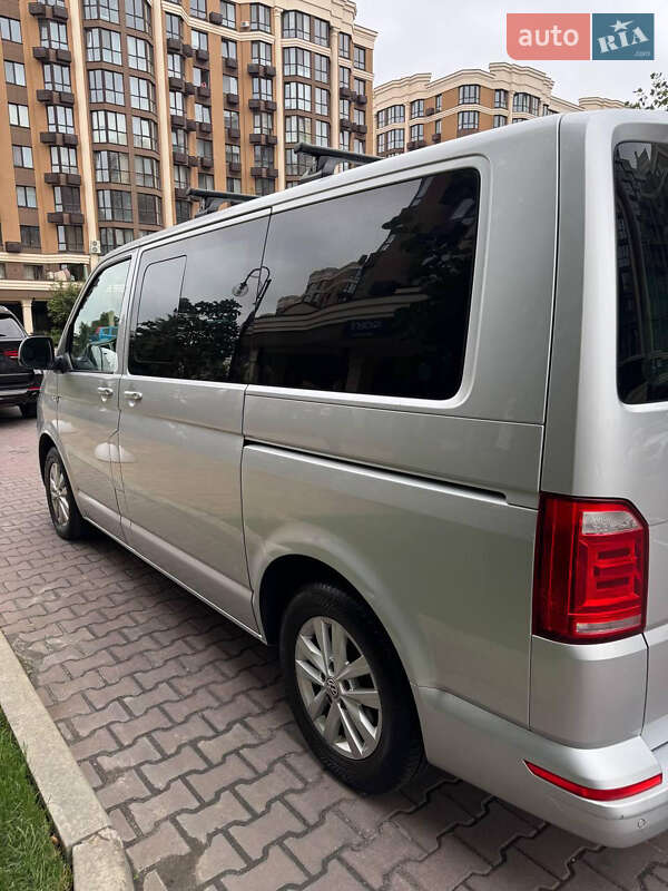 Минивэн Volkswagen Multivan 2016 в Киеве