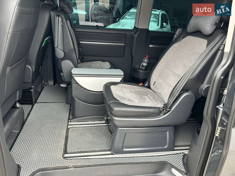 Минивэн Volkswagen Multivan 2020 в Киеве