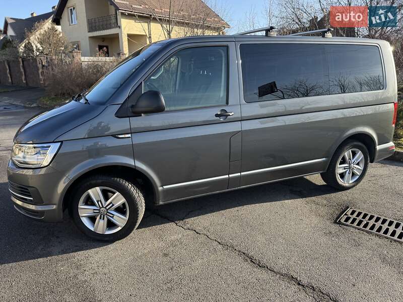 Минивэн Volkswagen Multivan 2016 в Львове