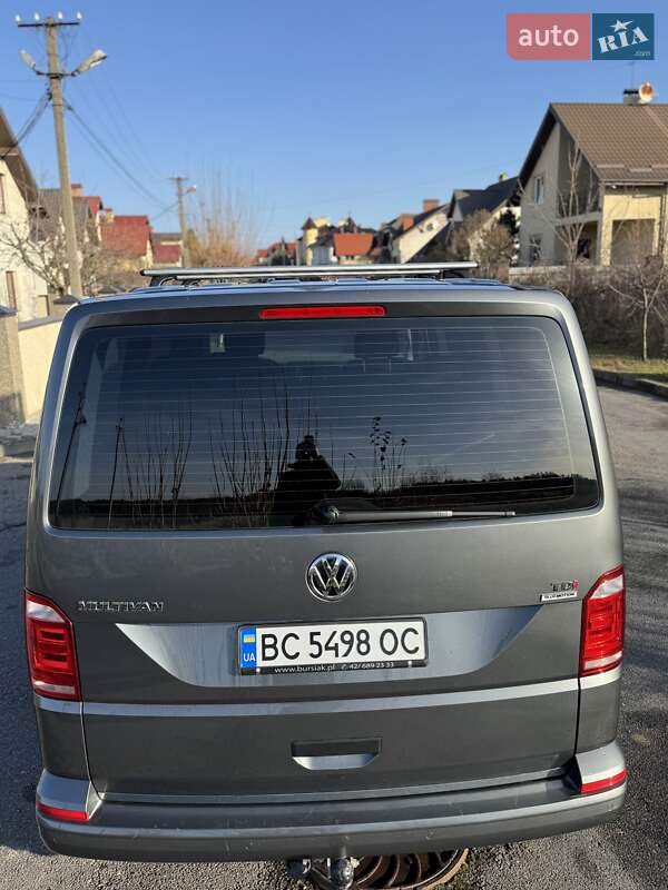 Минивэн Volkswagen Multivan 2016 в Львове