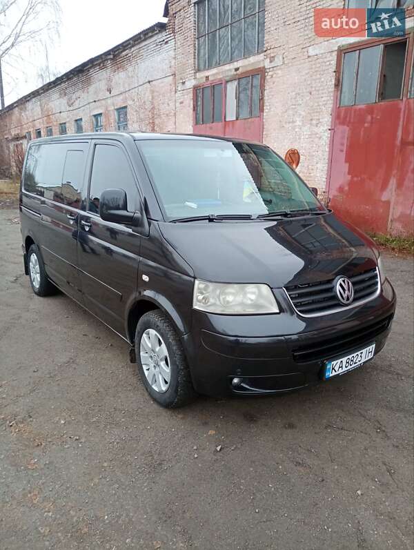 Мінівен Volkswagen Multivan 2004 в Козелеці