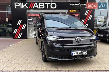 Минивэн Volkswagen Multivan 2022 в Львове