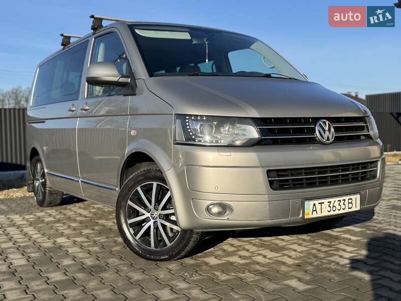 Мінівен Volkswagen Multivan 2013 в Стрию