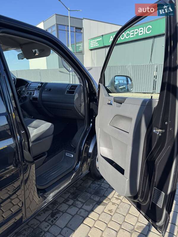 Минивэн Volkswagen Multivan 2012 в Ужгороде фото 12 Минивэн Volkswagen Multivan 2012 в Ужгороде