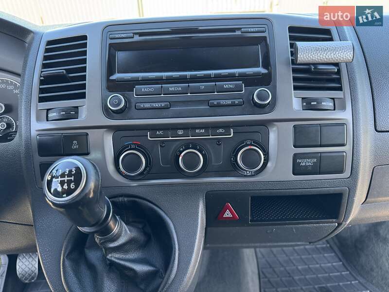 Минивэн Volkswagen Multivan 2012 в Ужгороде фото 16 Минивэн Volkswagen Multivan 2012 в Ужгороде