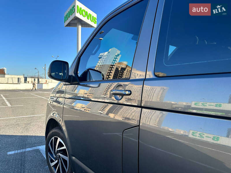 Минивэн Volkswagen Multivan 2020 в Киеве
