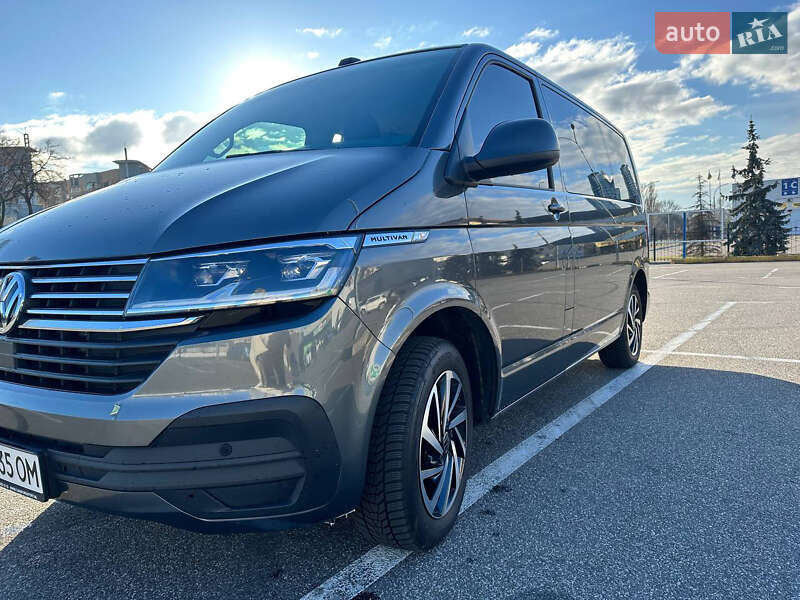 Минивэн Volkswagen Multivan 2020 в Киеве
