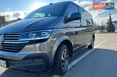 Минивэн Volkswagen Multivan 2020 в 