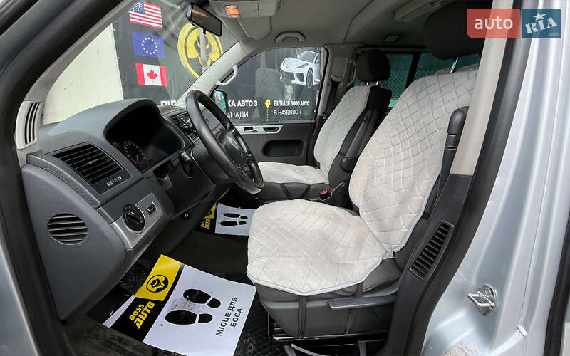Минивэн Volkswagen Multivan 2006 в Стрые