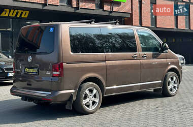 Минивэн Volkswagen Multivan 2015 в 