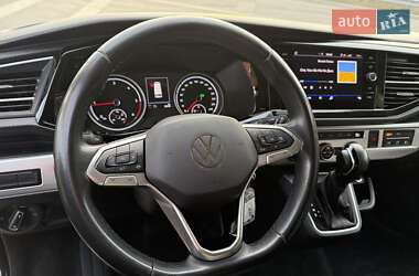 Минивэн Volkswagen Multivan 2021 в 
