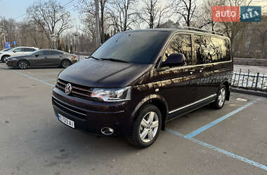 Минивэн Volkswagen Multivan 2014 в Киеве