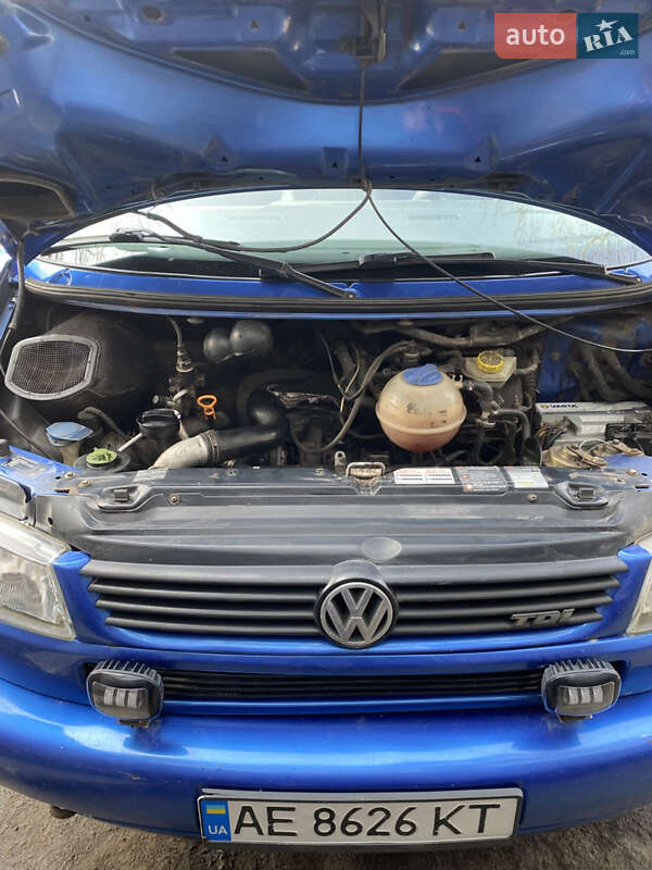Минивэн Volkswagen Multivan 1999 в Кривом Роге