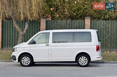 Мінівен Volkswagen Multivan 2020 в 