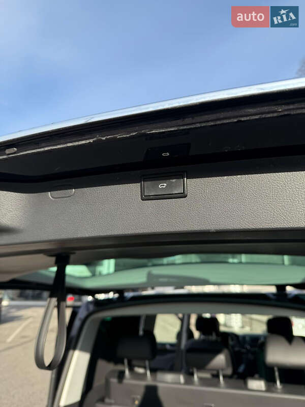 Минивэн Volkswagen Multivan 2019 в Киеве