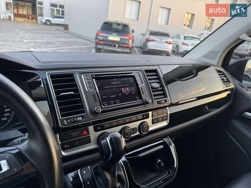 Минивэн Volkswagen Multivan 2019 в Киеве