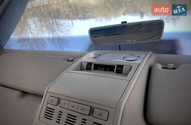 Минивэн Volkswagen Multivan 2010 в 