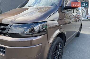Минивэн Volkswagen Multivan 2014 в 