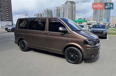 Минивэн Volkswagen Multivan 2014 в 