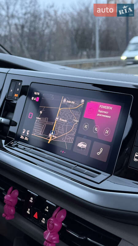 Минивэн Volkswagen Multivan 2021 в Киеве фото 51 Минивэн Volkswagen Multivan 2021 в Киеве