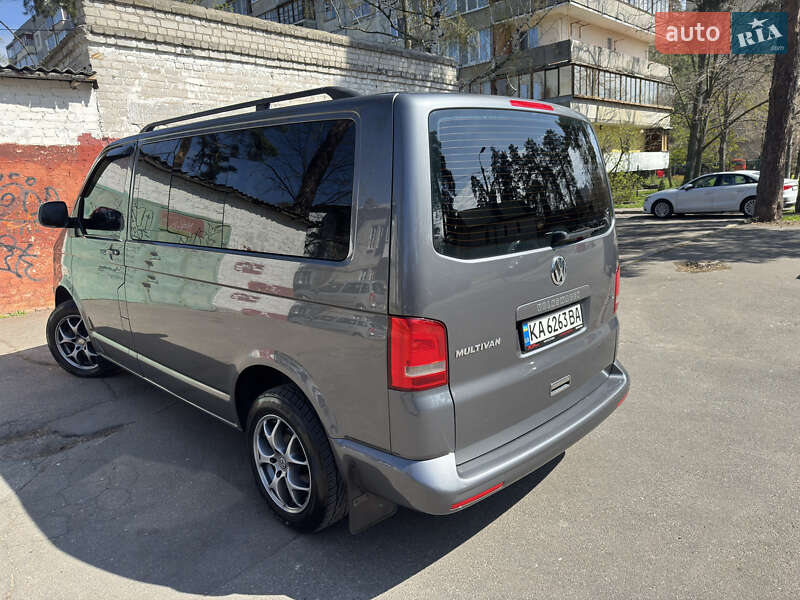 Мінівен Volkswagen Multivan 2013 в Києві