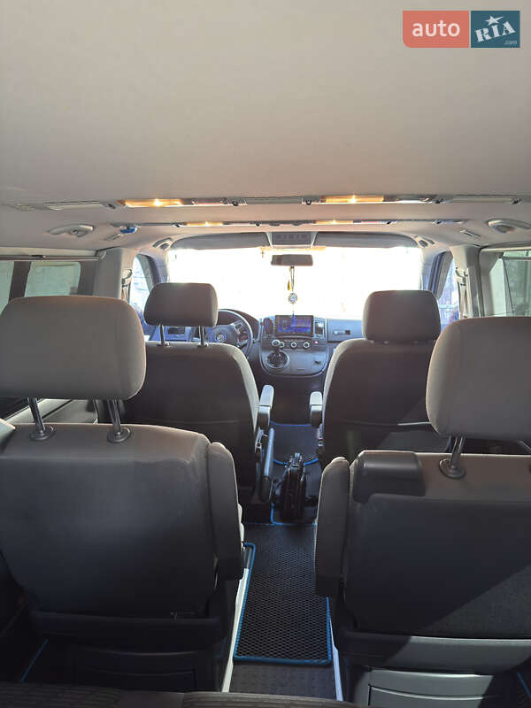 Мінівен Volkswagen Multivan 2013 в Києві