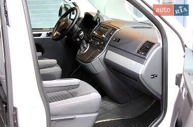 Мінівен Volkswagen Multivan 2014 в 