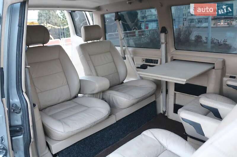 Минивэн Volkswagen Multivan 1999 в 