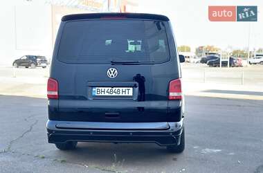 Минивэн Volkswagen Multivan 2010 в 