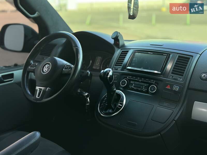Минивэн Volkswagen Multivan 2010 в Одессе
