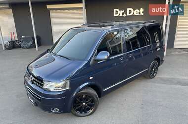 Минивэн Volkswagen Multivan 2015 в 