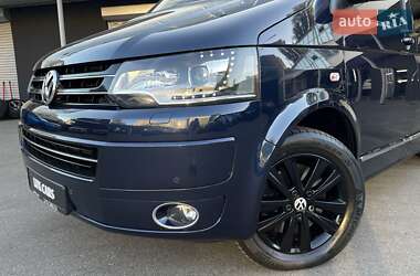 Минивэн Volkswagen Multivan 2015 в 