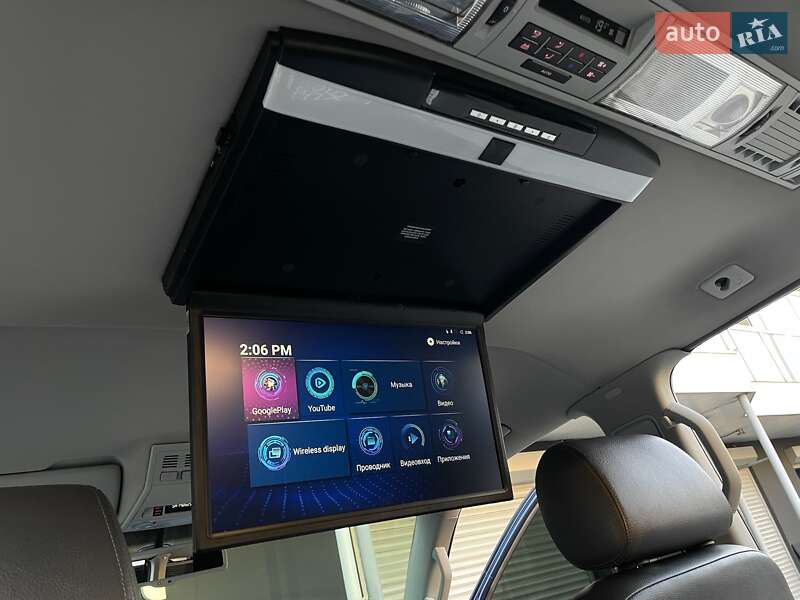 Минивэн Volkswagen Multivan 2015 в Киеве