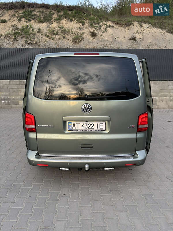 Минивэн Volkswagen Multivan 2010 в Любаре