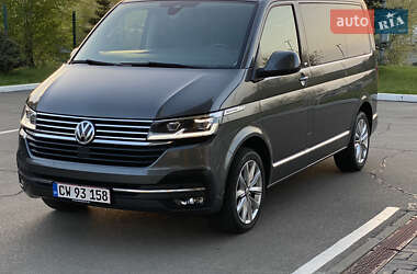 Минивэн Volkswagen Multivan 2020 в 