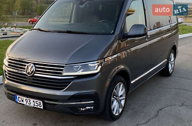 Минивэн Volkswagen Multivan 2020 в 