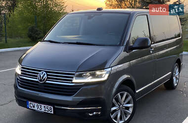 Минивэн Volkswagen Multivan 2020 в 