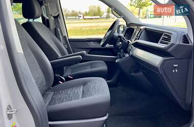 Минивэн Volkswagen Multivan 2020 в 