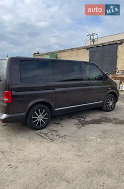 Мінівен Volkswagen Multivan 2013 в 
