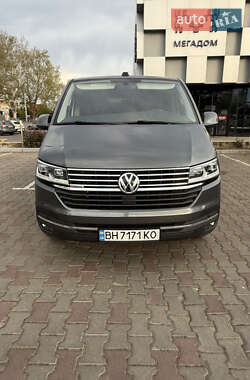 Минивэн Volkswagen Multivan 2021 в 