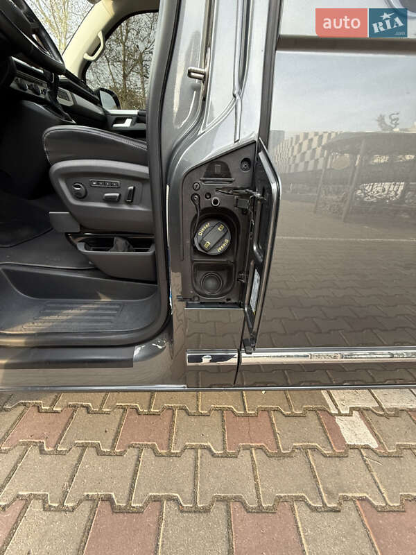 Минивэн Volkswagen Multivan 2021 в Одессе