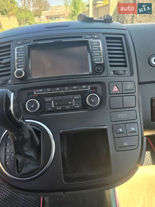 Минивэн Volkswagen Multivan 2012 в Луцке