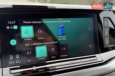 Минивэн Volkswagen Multivan 2021 в 