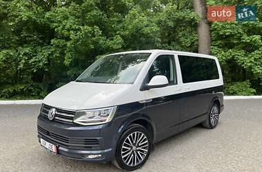 Мінівен Volkswagen Multivan 2017 в 
