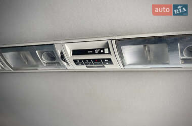 Минивэн Volkswagen Multivan 2011 в 