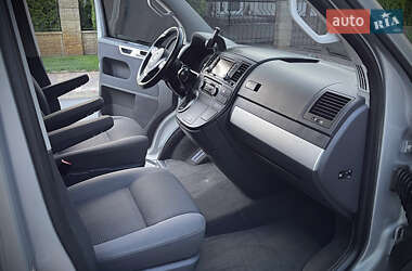 Минивэн Volkswagen Multivan 2011 в 