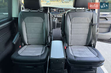 Минивэн Volkswagen Multivan 2020 в 