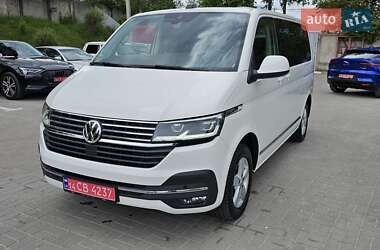 Минивэн Volkswagen Multivan 2020 в 