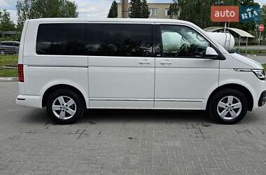 Минивэн Volkswagen Multivan 2020 в 