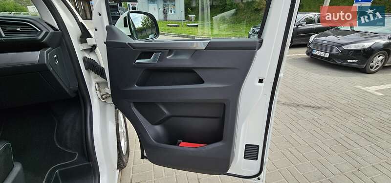 Минивэн Volkswagen Multivan 2020 в Тернополе